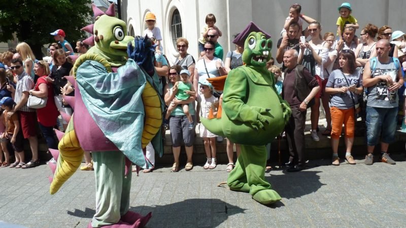 Parada smoków dla dzieci