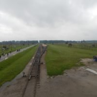 Zwiedzanie Birkenau z przewodnikiem