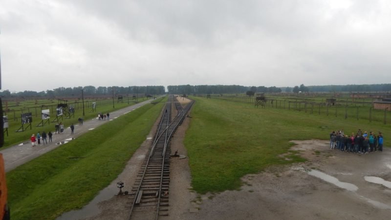 Zwiedzanie Birkenau z przewodnikiem
